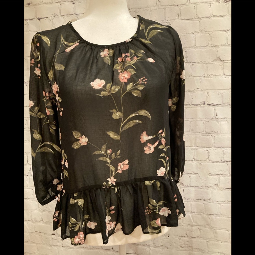 Woman’s Sheer Flowy top, size small, floral print